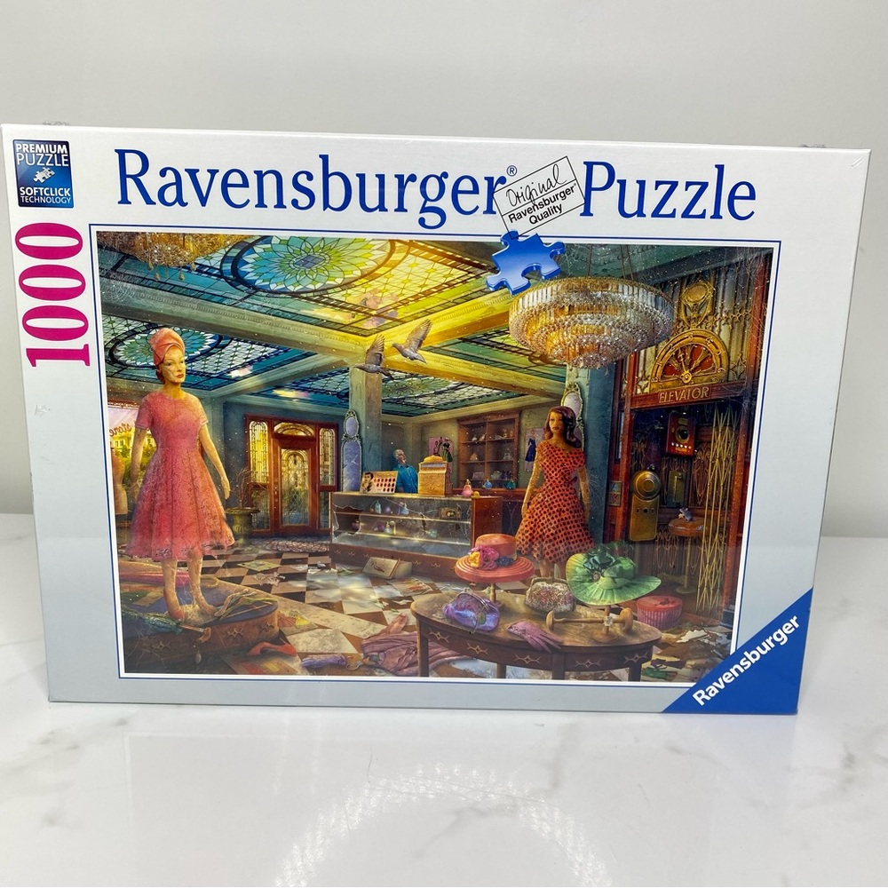Ravensburger 1000 Puzzle Deserted Department Store - Picture 10 of 10